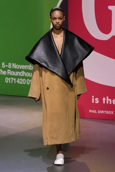 Look 46